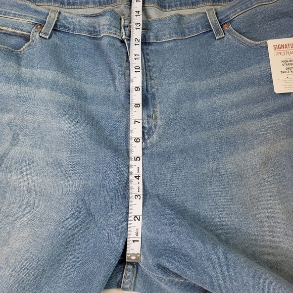 Levi's Heritage High Rise Distressed cropped ankle Jeans. Size 28W - Picture 9 of 11